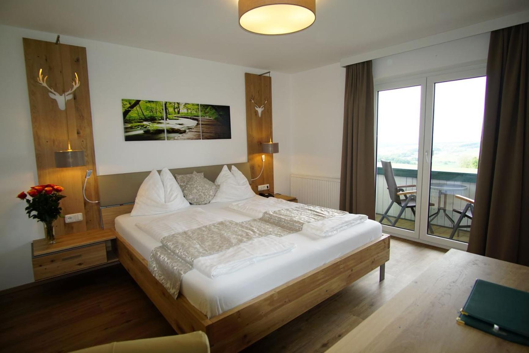 Hotel Irmgard Strass im Attergau Eksteriør billede