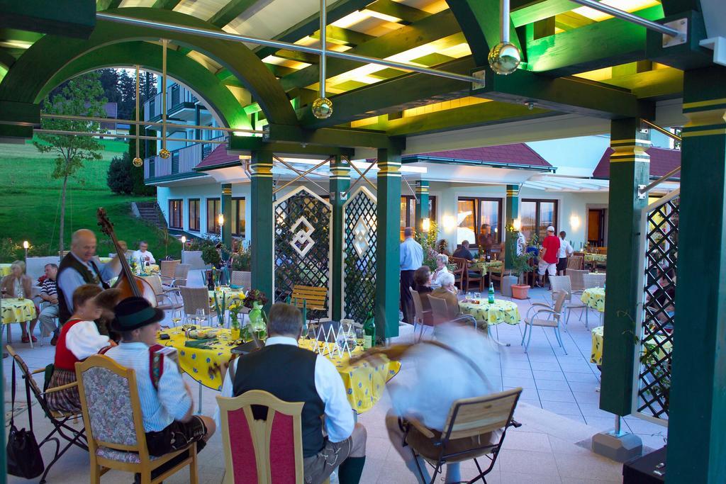 Hotel Irmgard Strass im Attergau Eksteriør billede