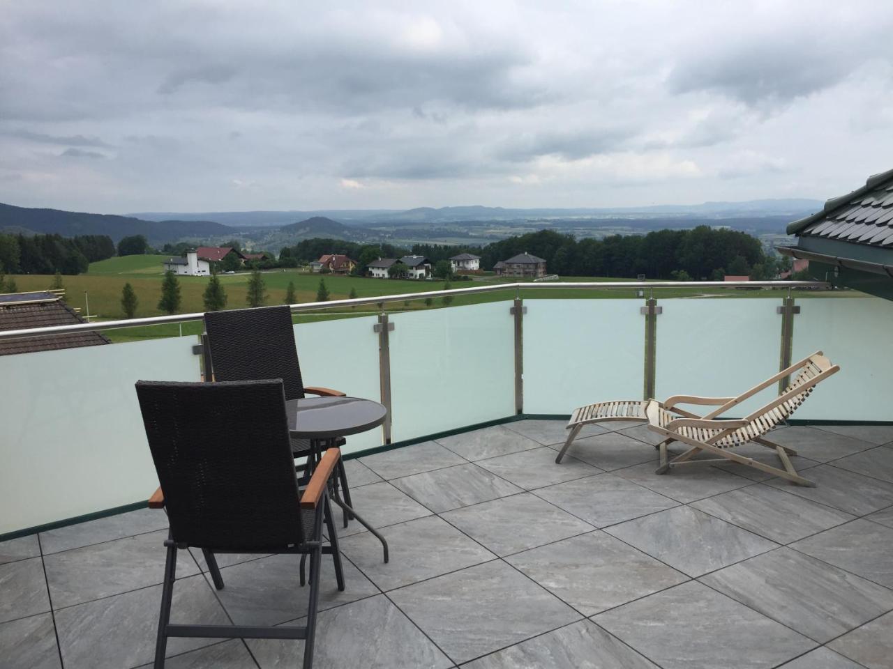 Hotel Irmgard Strass im Attergau Eksteriør billede